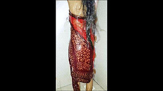 18 Year Old Asian Girl Nude Bath Show, College Girl Navel Show