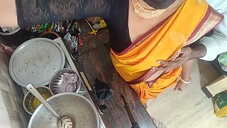 Indian Maid Fucking Hard in Kitchen - Homemade Desi Aunty Role Play