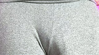 Brunette Tranny jerking in hard dick in solo Webcam