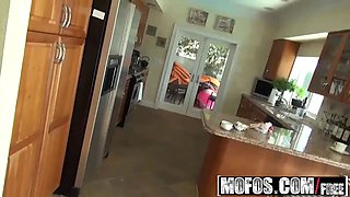 I know that girl - a quickie in my neighbor's palace starring Pixxxi Lynn
