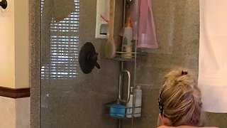 Perfect blond making solo masturbation