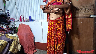 Village Bhabhi Chudai in Saree in Romance