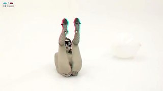 Flexible girl posing in a studio  3D porn backstage