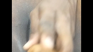 Bhabhi ne apne chut me aaj belan dali hai bahut achhi lagi