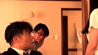 Tiny Japanese babe hardcore spitroasted