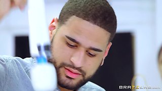 Store Whore Credit With Sean Lawless, Cali Carter - Brazzers