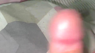 Girlfriend Giving Me a Handjob - 1