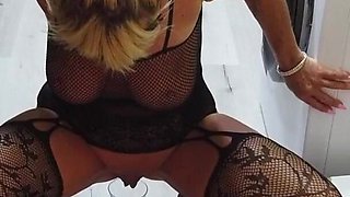 A glass of pee from a mature sexy woman