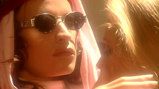 Hot vintage porn babes sex video