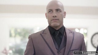Bondage movie with smiling Derrick Pierce and Avi Love from Pure Taboo