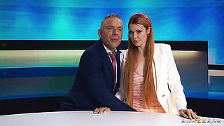 Nice Elly Clutch - side fuck sex - Brazzers Exxtra