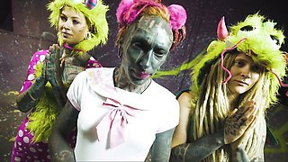 Anuskatzz's small tits scene