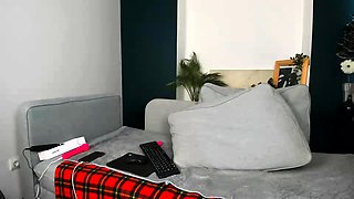 Brunette Solo Webcam Masturbation