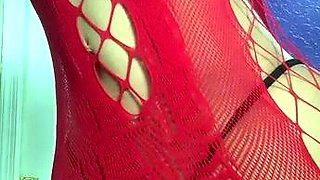 Big boobs milf masturbates with her dildo