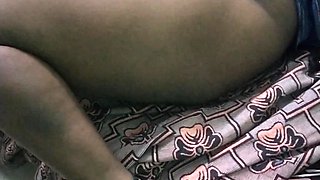 Tamil Lesbian Aunty Pussy Finguring Kot Moaning