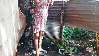 Desi Stepmom Bathes Outside and Shaves Her Hairy Pussy in Front of The Camera