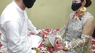 Indian Desi Girl Fucked Hard Before Her Wedding💦 Beautiful Hot Girl ko Mehndi Wali Raat He Chod Diya