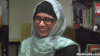 Mia Khalifa - enjoy this intimate journey of an outstanding arab figure