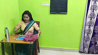 HOT INDIAN TEACHERESS FUCKING BY HER BAD STUDENT IN TUITION ROOM