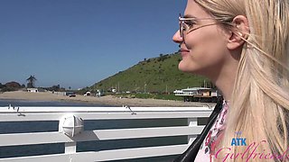 Blonde girlfriend Riley Rose with glasses fingered in the car