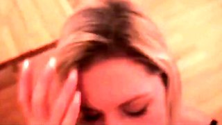 Deutsch Amateur Blonde Blowjob und Creampie Orgasmus