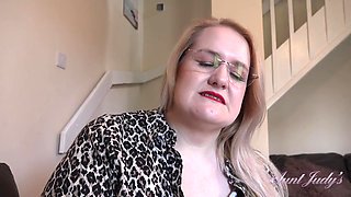 POV : Busty Blonde Sex Therapist Becky Takes A Hands-On Approach