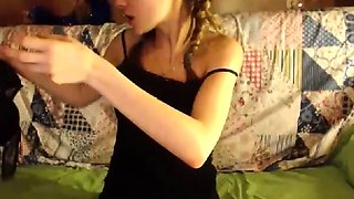 Brunette amateur teen masturbate to her boyfriend
