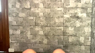 Sensual Yoga with Ctanguarra: Hot Stretches