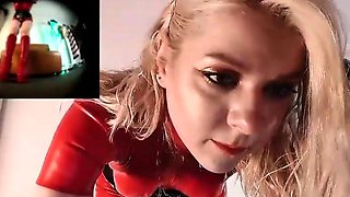 Blonde emo amateur solo masturbation