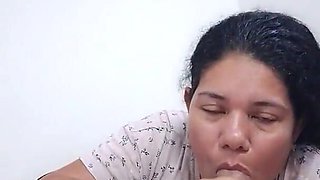 Novia Mamando Tipo Teterito