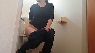 Japanese MILF Mayumi Kanzaki Amateur Pee Fetish Solo in Home Toilet