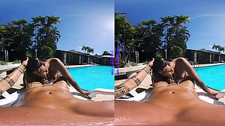 PURITYVR Curvy Latina Maria fucked poolside