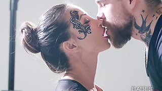 Glamour seductress Alyssia Kent crazy xxx video