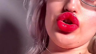 Thick Eyeglsses Biglips Dildo Blowjob Lipgloss JOI