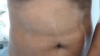 Hot Indian Girl Shows Everything in Bathroom - Full Nude Show