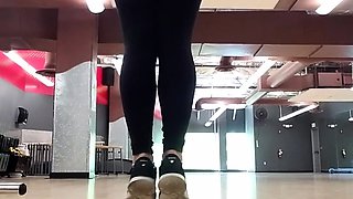 Amateur Foot Fetish Girlfriend Sucks and gives a Footjob