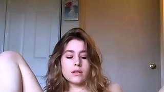 Amateur czech teen in her first toy induced orgasm
