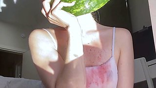 Blonde emo amateur solo masturbation