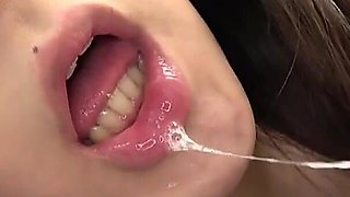 Subjective Tongue! Do You Like Sexy Older Sisters? Tongue Saliva Fetishism - Fuji Niina