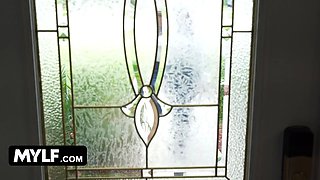 Vivianne Desilva's big ass cheats on her hubby with a relationship expert