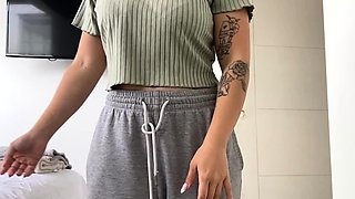 amateur raintree03 flashing ass on live webcam