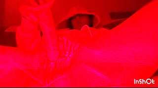 My little stepsister stretches her pussy for me