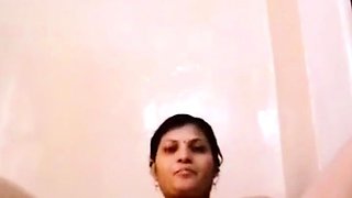 FAMOUS KANNADA CALL GIRL AUNTY AUNTY SEX WITH HER CUSTOMER