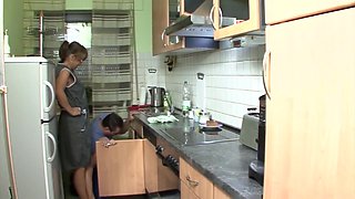 Good Housewives Satisfy Their Eager Pussies - 3