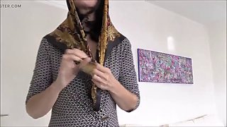 Put on a Headscarf and Masturbate for Your Headscarf Mistress