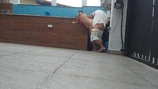 Morena Married Waited For Her Husband To Leave The House To Give Her Pussy To The Swimming Pool