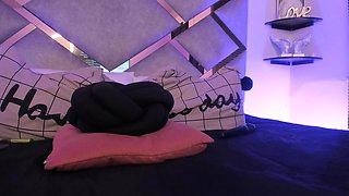 Virtual reality ignites raw, amateur passion in seductive play