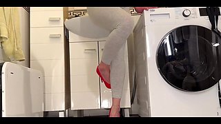 Desperate Pee in My Leggings and Red Classic High Heels