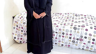 Big Ass Muslim Hijab stranger from Street In Saudi Arabia - Real Arabian ethnicity