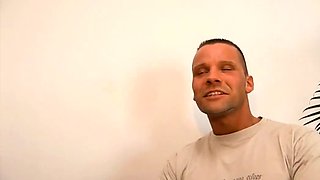Horny bitch fucks in overknees at the casting